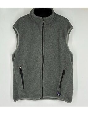 Gray synchilla fleece vest with full zipper